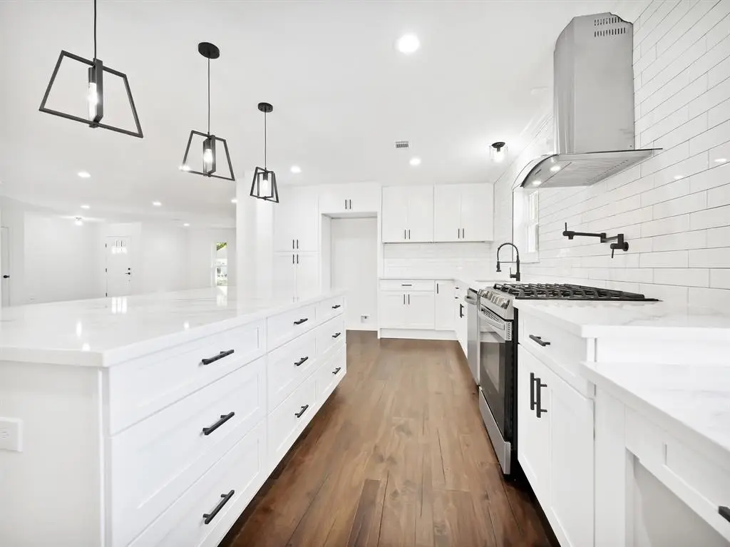 Bright white shaker cabinet doors