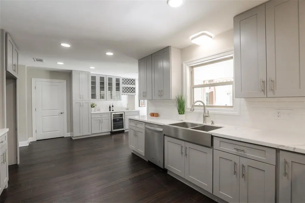 Soft gray shaker kitchen cabinets