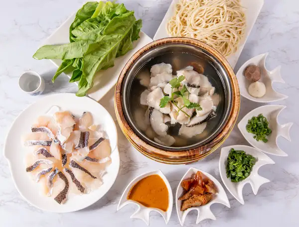 Handmade noodle dish at 四姐 Special Noodle