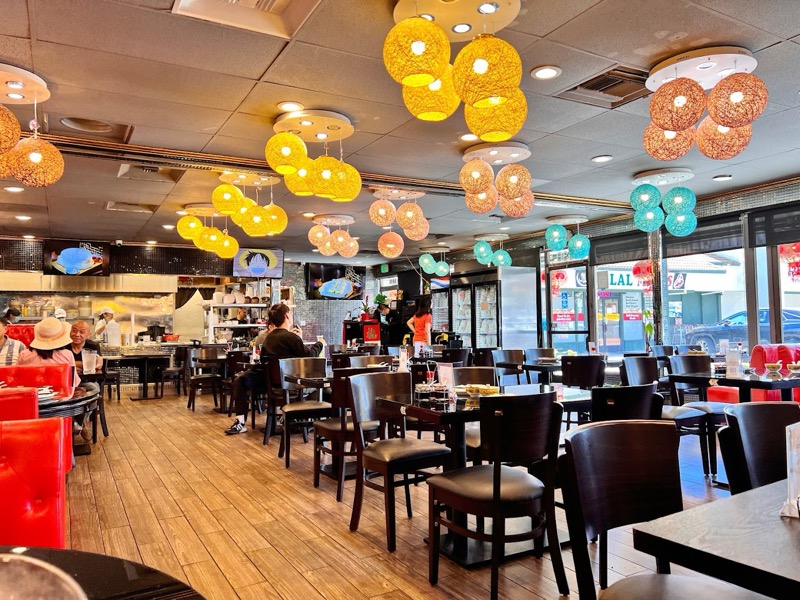 Special Noodle San Jose welcoming environment